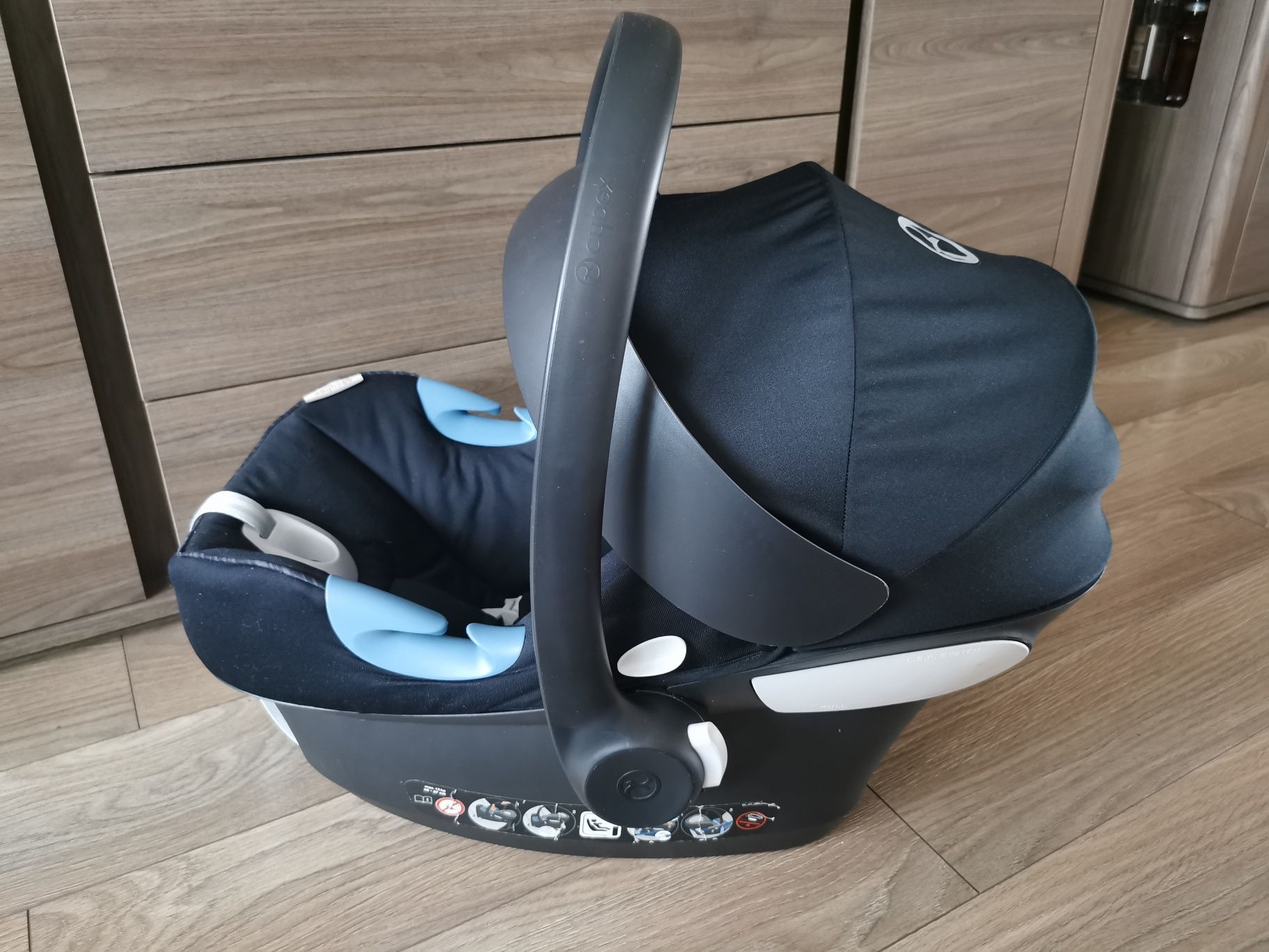Fotelik cybex Aron M i-size + nowy podróżny przewijak