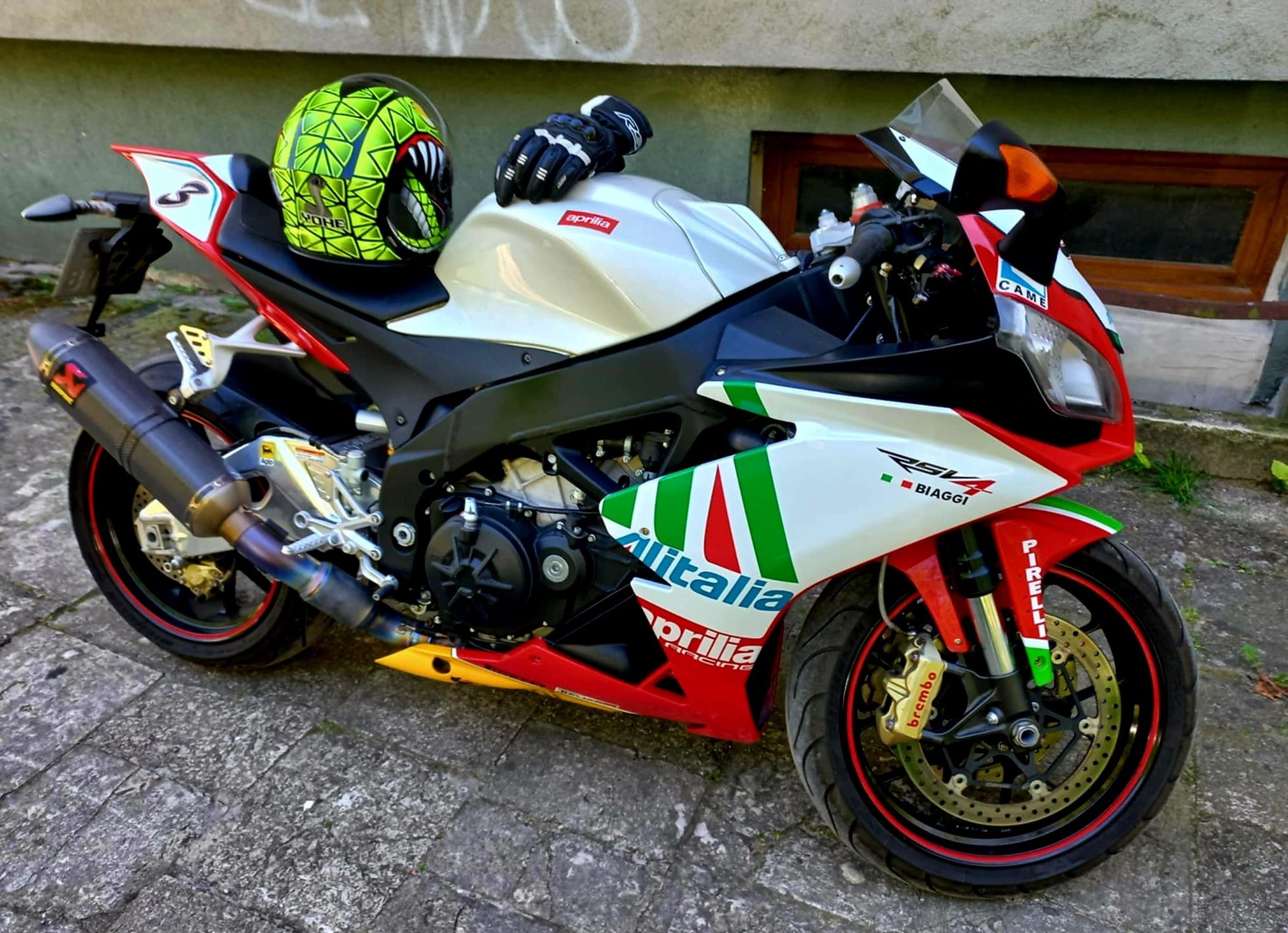 2010 Aprilia RSV4