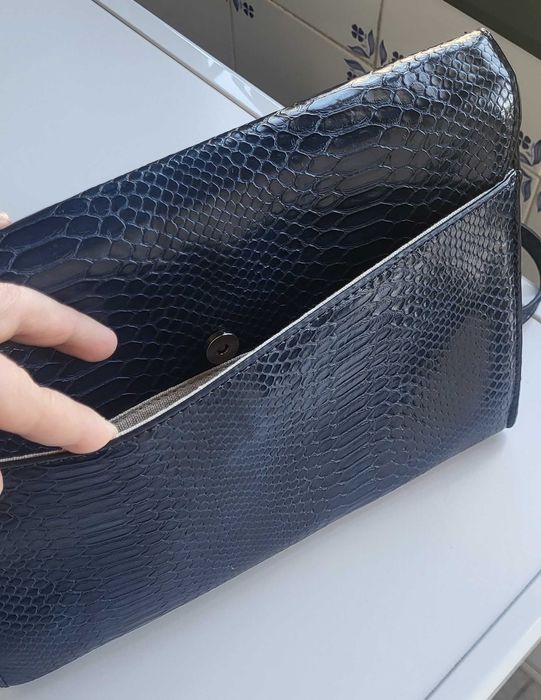 Bolsa/ Carteira de Senhora Azul Marinho - Nova