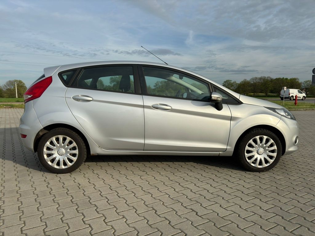 Ford Fiesta*2009 rok* benzyna* klimatyzacja