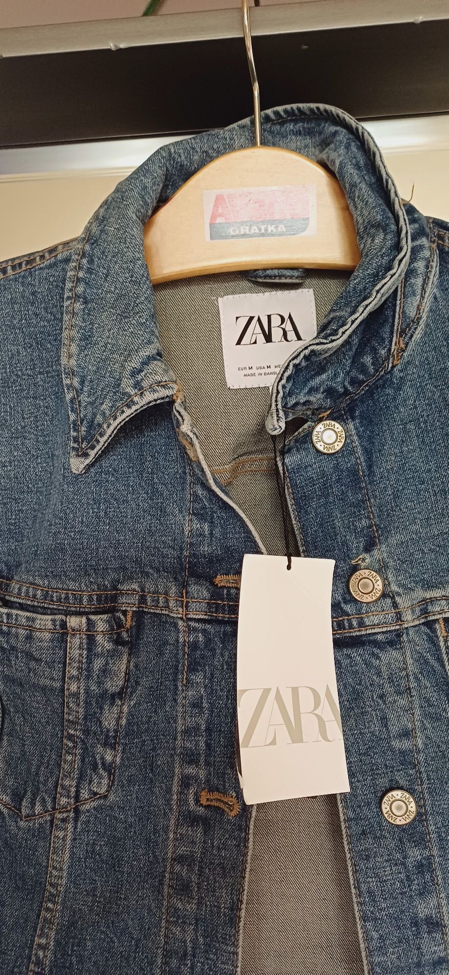 Dżinsowa kurtka Zary