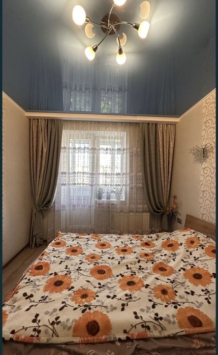 Продаж 4-кімнатноі квартири