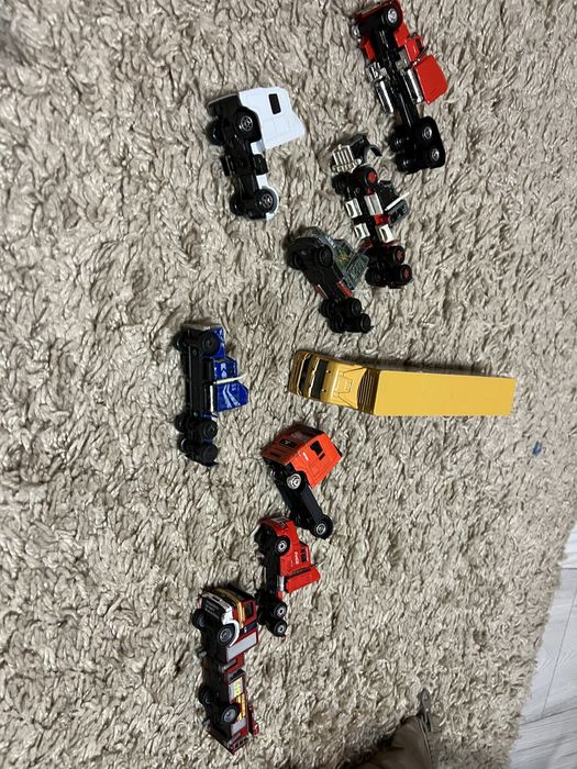 Іграшкові фури модельки