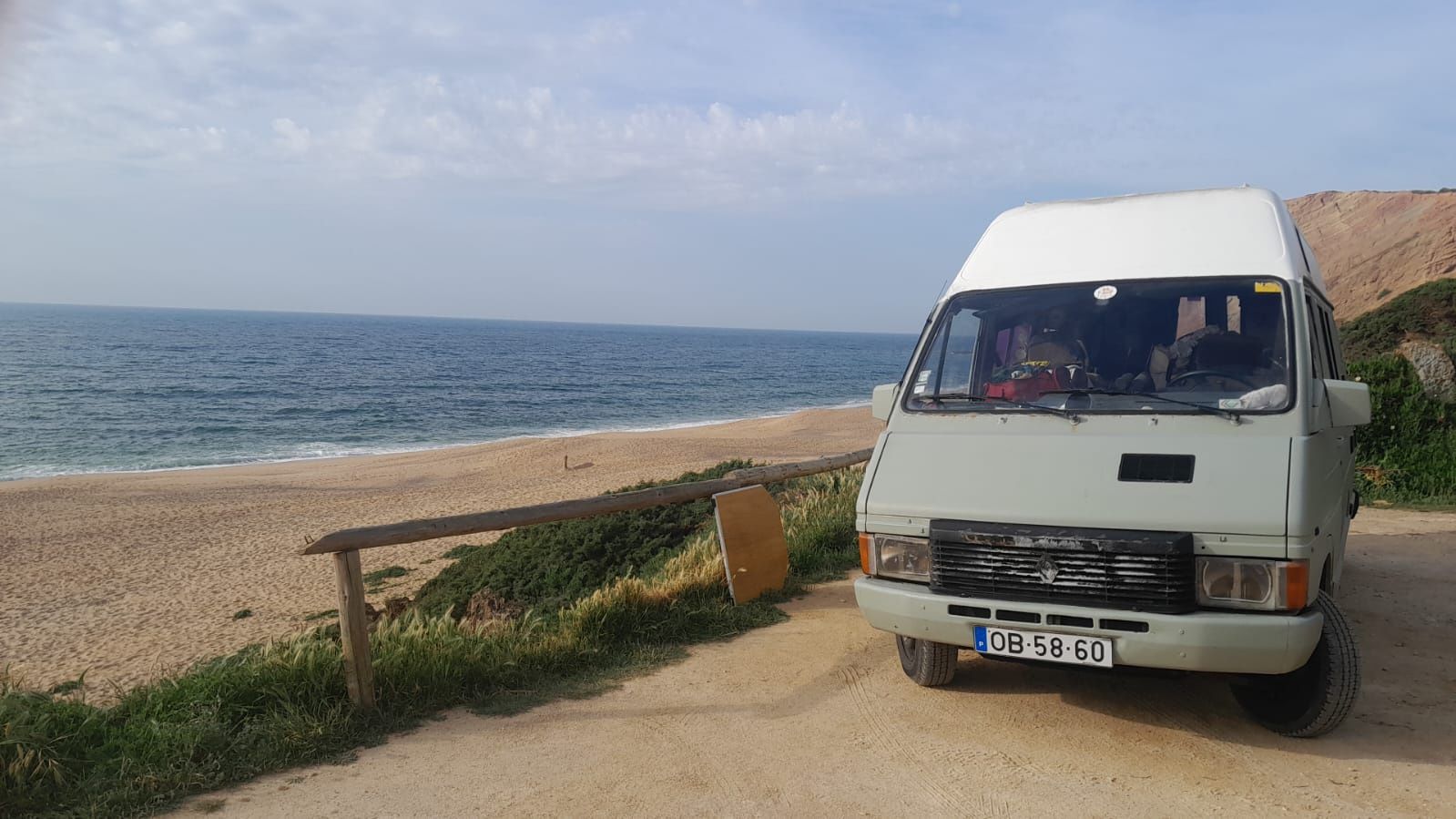 Autocaravana renault trafic (Andrade)