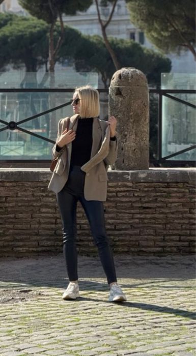 Женский пиджак в клетку