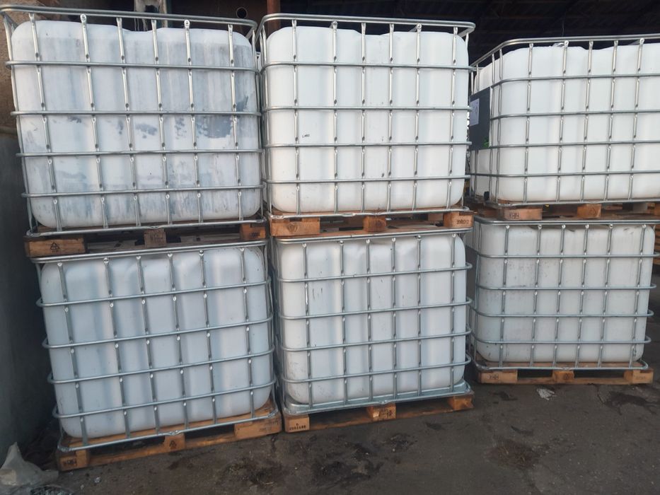Mausery 1000L zbiorniki