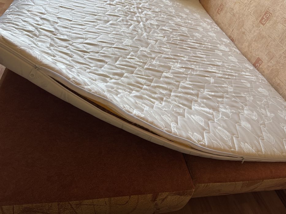 Топпер Матрац на диван 160 * 200 на кровать выравнивает поверхность