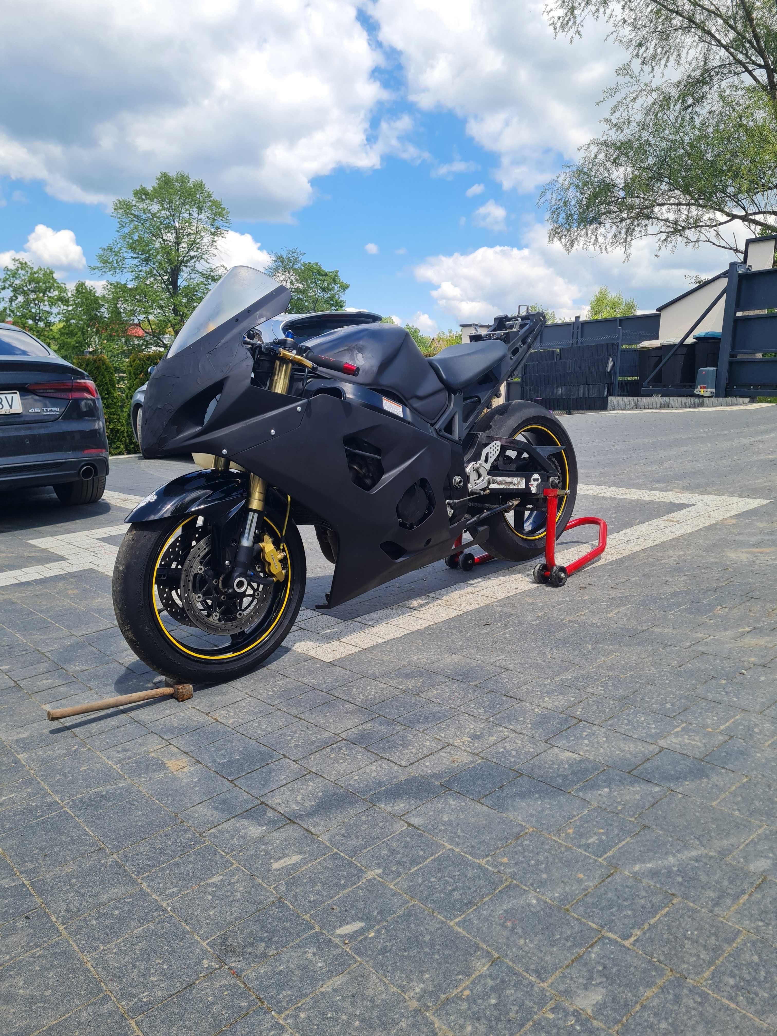 suzuki gsxr750 k5