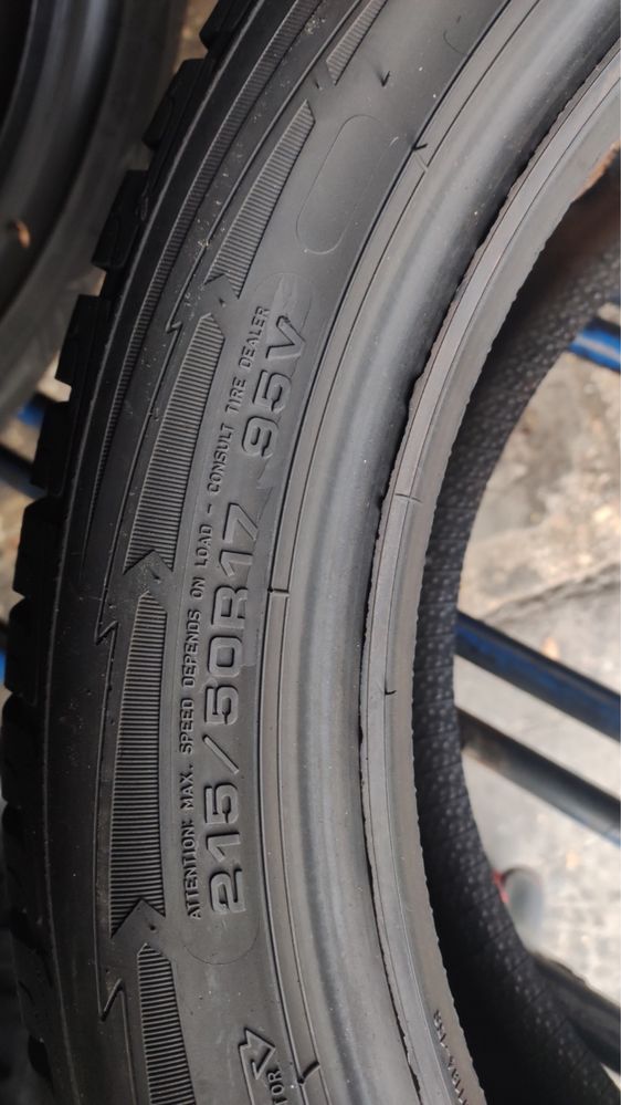 215/50/17 R17 Goodyear Ultra Grip Perfomance GEN1 4шт зима