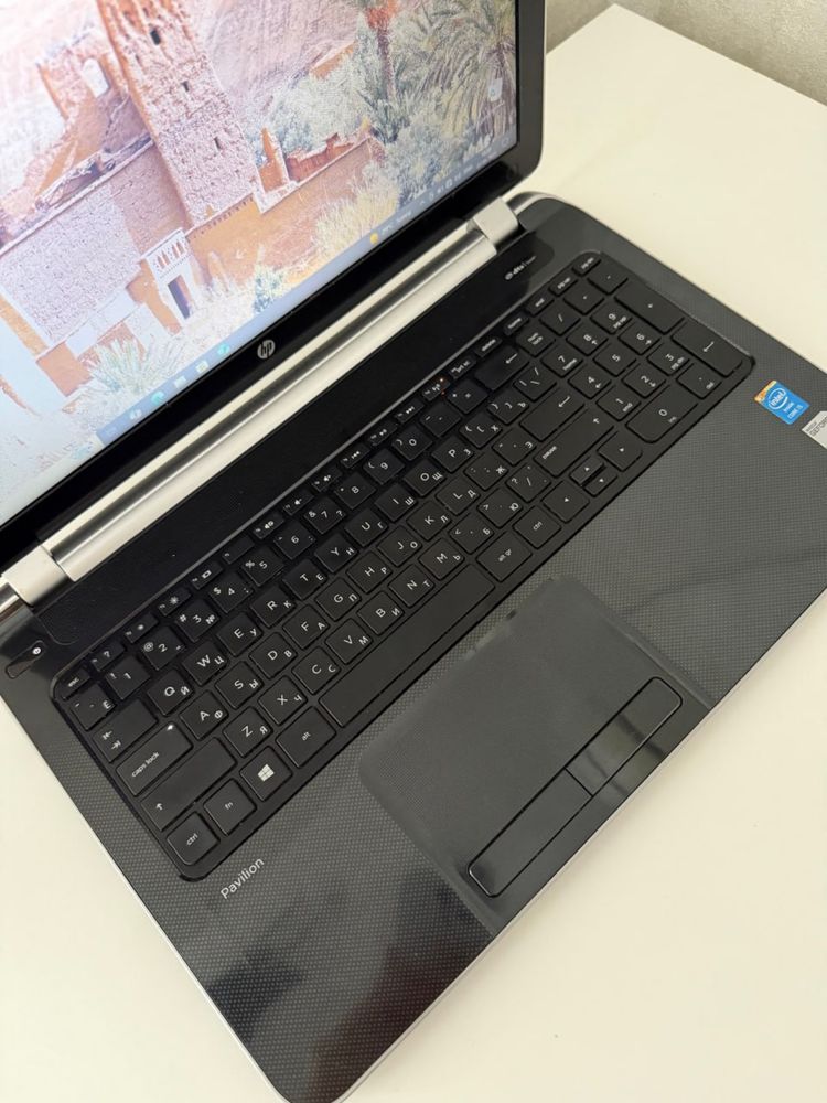 Ноутбук HP Pavilion 15-n079sr (F2U22EA)