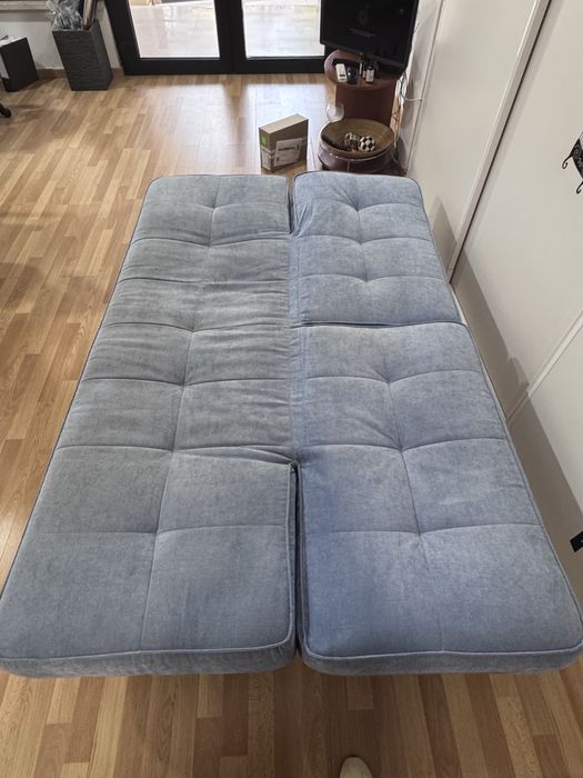 Sofa Cama Azul.