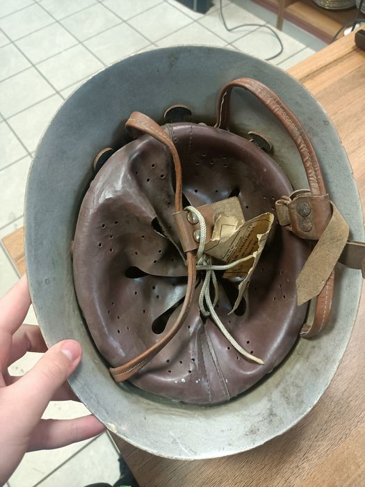 Hełm strażacki z okresu PRL-u