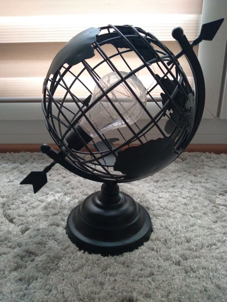 Lampka    globus