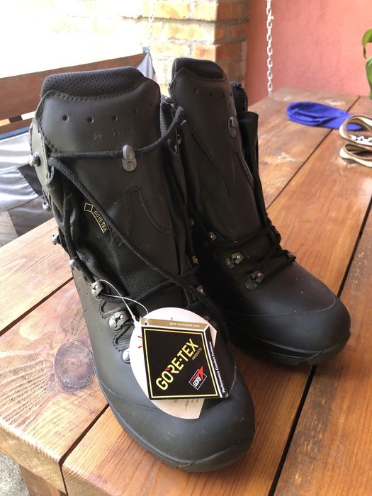 Продам берци тактичні.