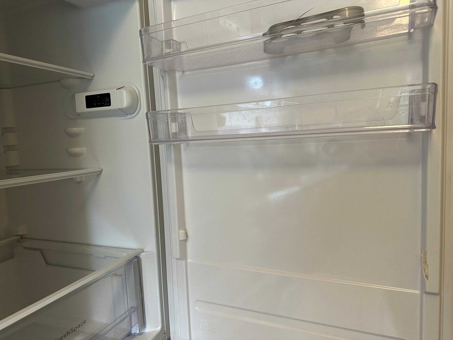 Lodówka Indesit LI6 S1E W 160 cm