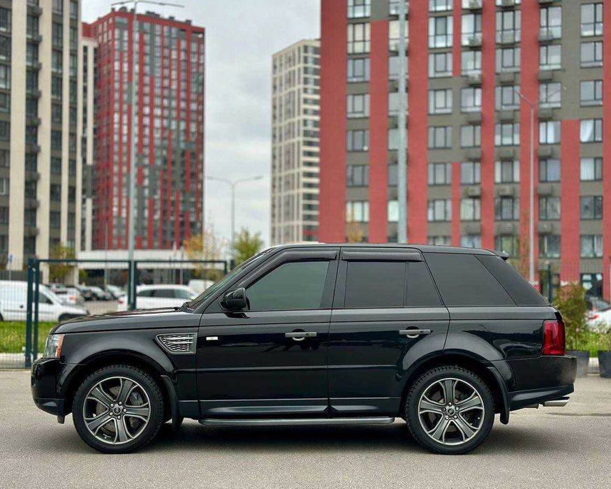 Land Rover Range Rover Sport

  Land Rover Range Rover Sport