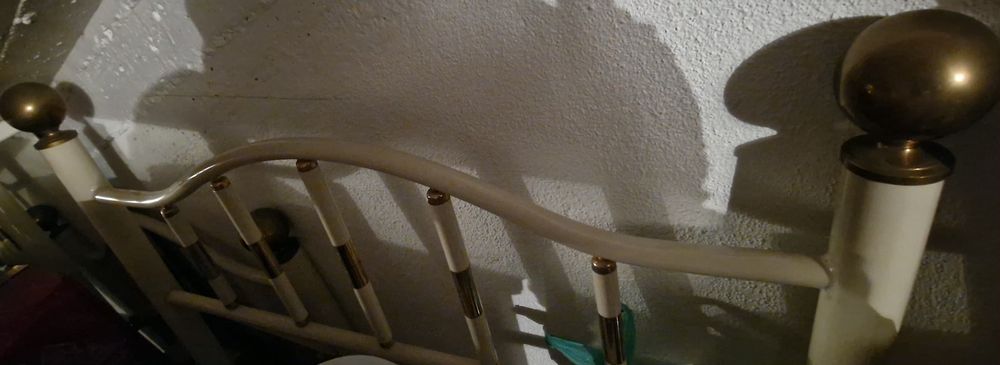 Cama ferro meio corpo