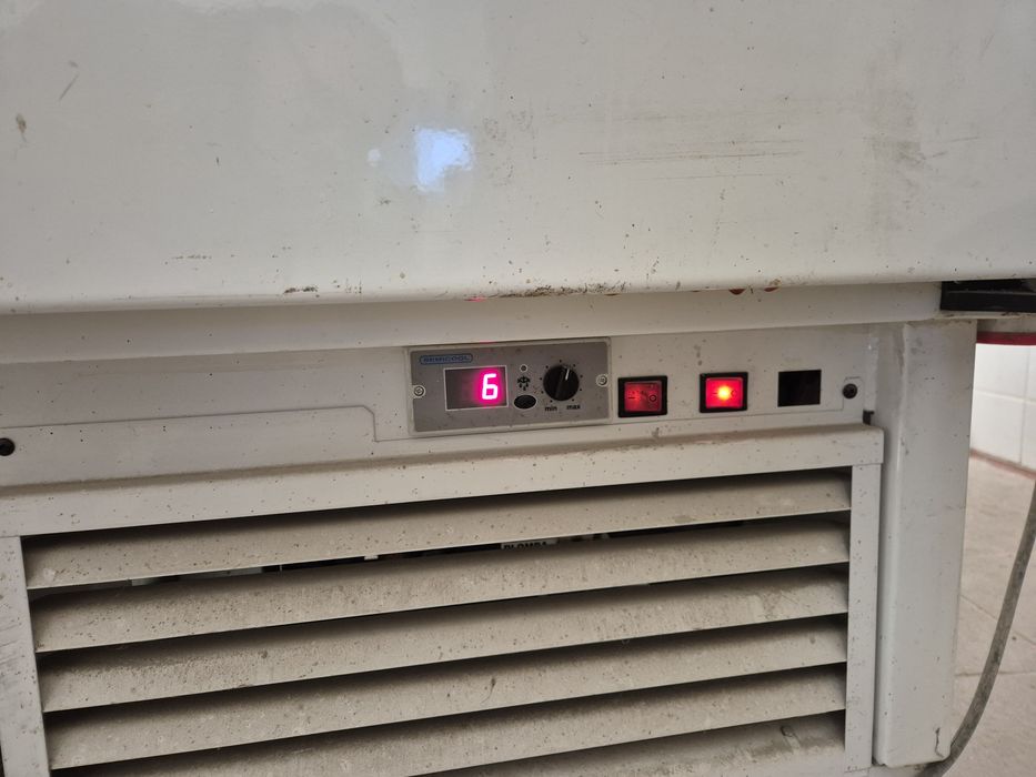 Lada chłodnicza sprawna