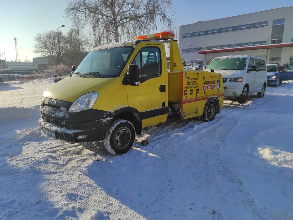 Pomoc drogowa laweta autolaweta holowanie transport 24h ruda śląska  C
