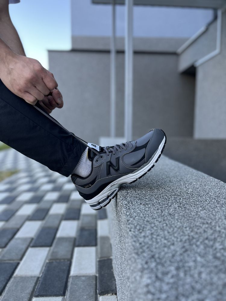 Чоловічі кросівки нб New Balance 2002r m2002rvg