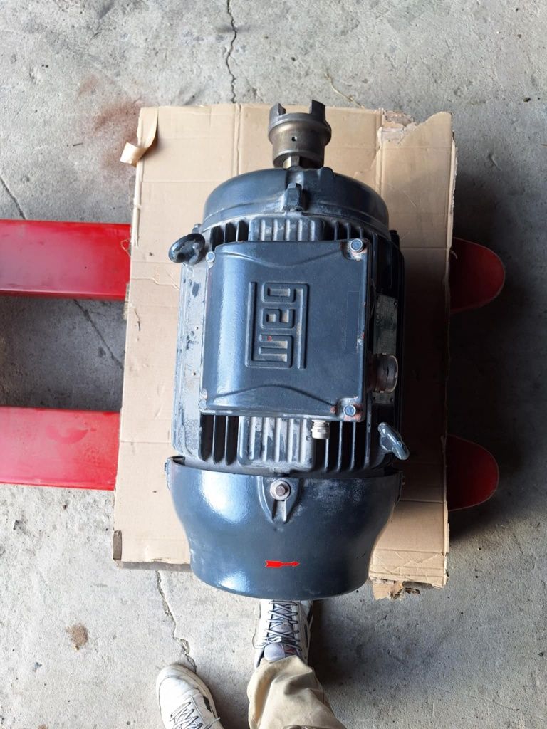 Silnik siłowy 11 kw