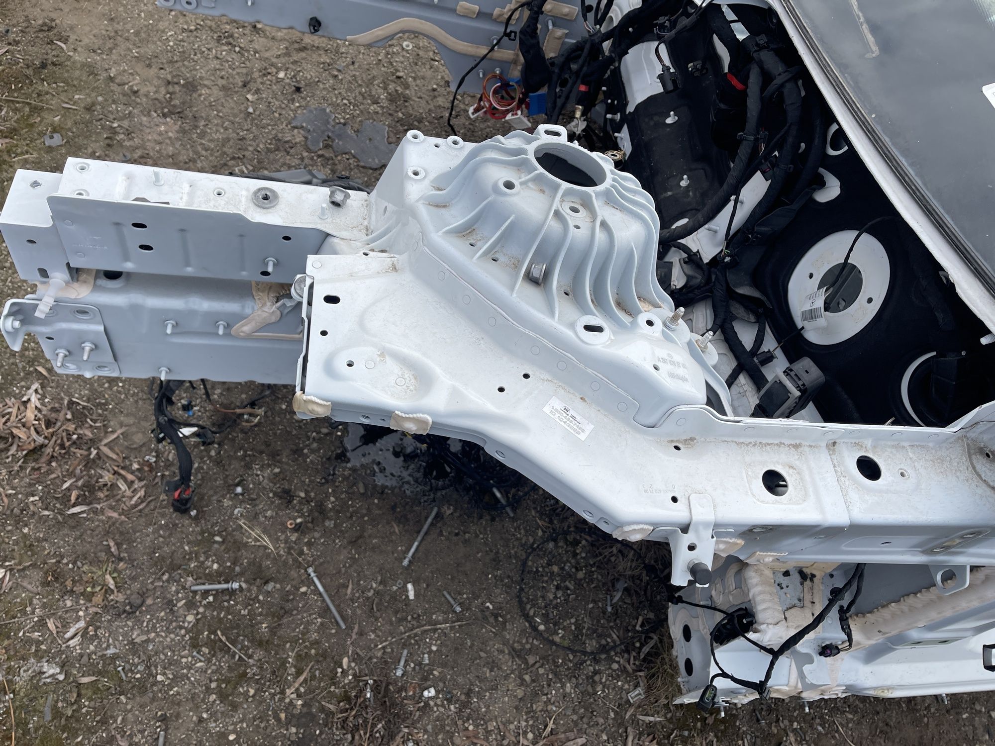 Чверть передня ліва Mercedes EQS 580 колір 149 A297 2021-