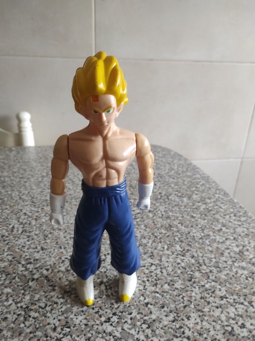 Lote de Miniaturas e bonecos do Dragon Ball