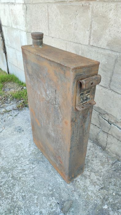 Канистра (бак) сварная 27 литров.