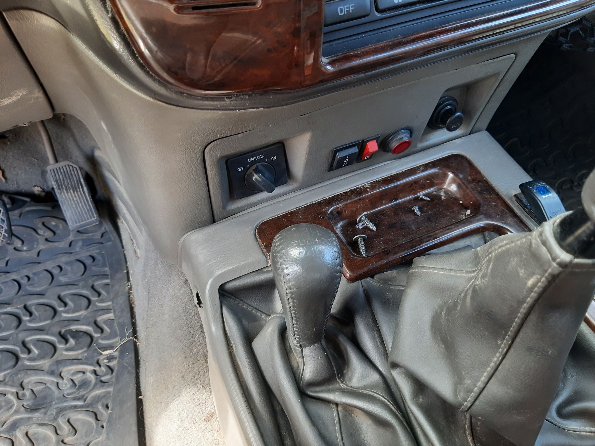 Nissan Patrol y61 3.0d Manual max doposażony  2x blokada  Lift Winda