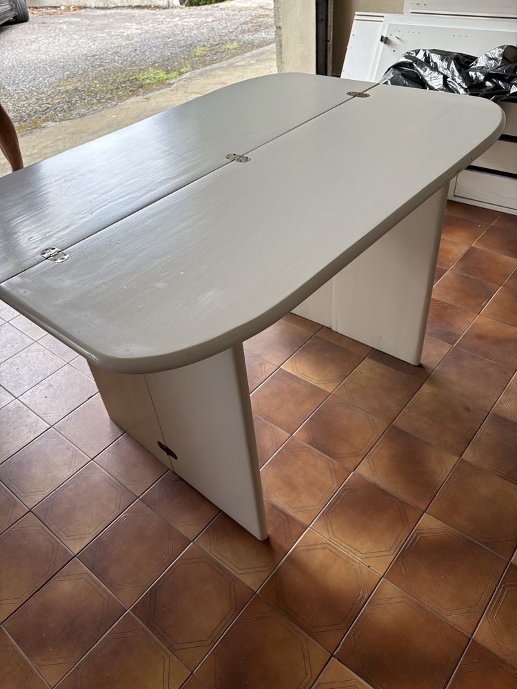 Mesa em madeira lacada a branco dobravel 1,20 cm X 85 cm
