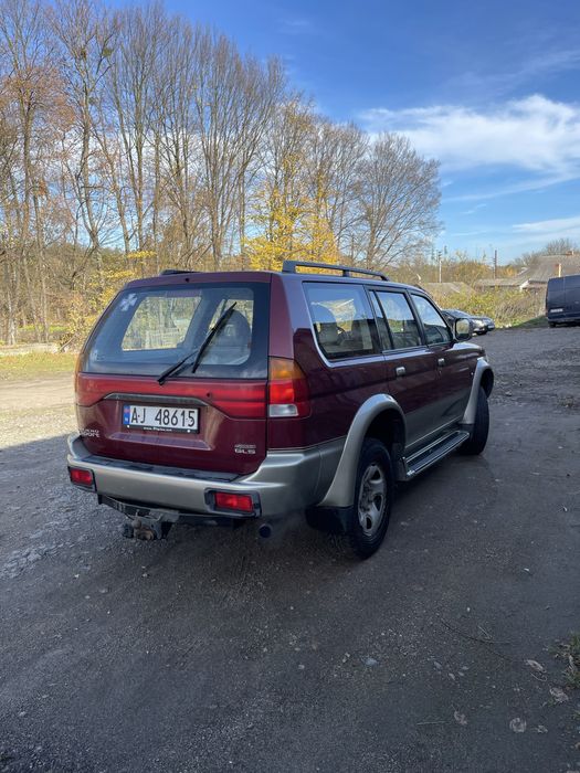 Нерозмитнена Мітсубіші Паджеро Спорт 4х4