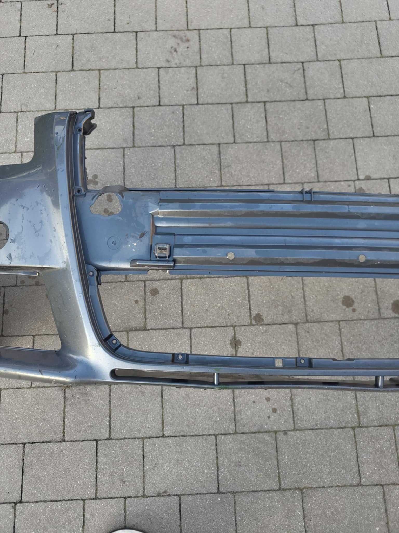 Audi A4 B7 sline przód USA LX7Z (obrysówki)