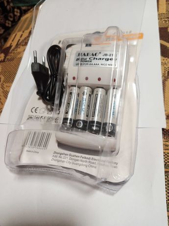 Зарядное с аккумуляторами Jiabao Digital Charger JB-212//CR123