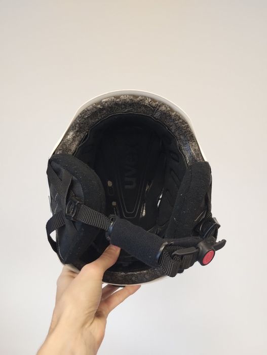 Biały kask narciarski Uvex 52-55cm