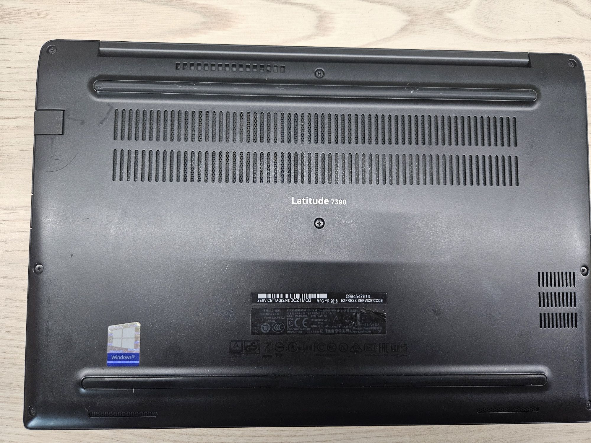Ноутбук Dell Latitude 7390 i7-8650U/16Gb DDR4/ SSD 256Gb / 13.3" IPS