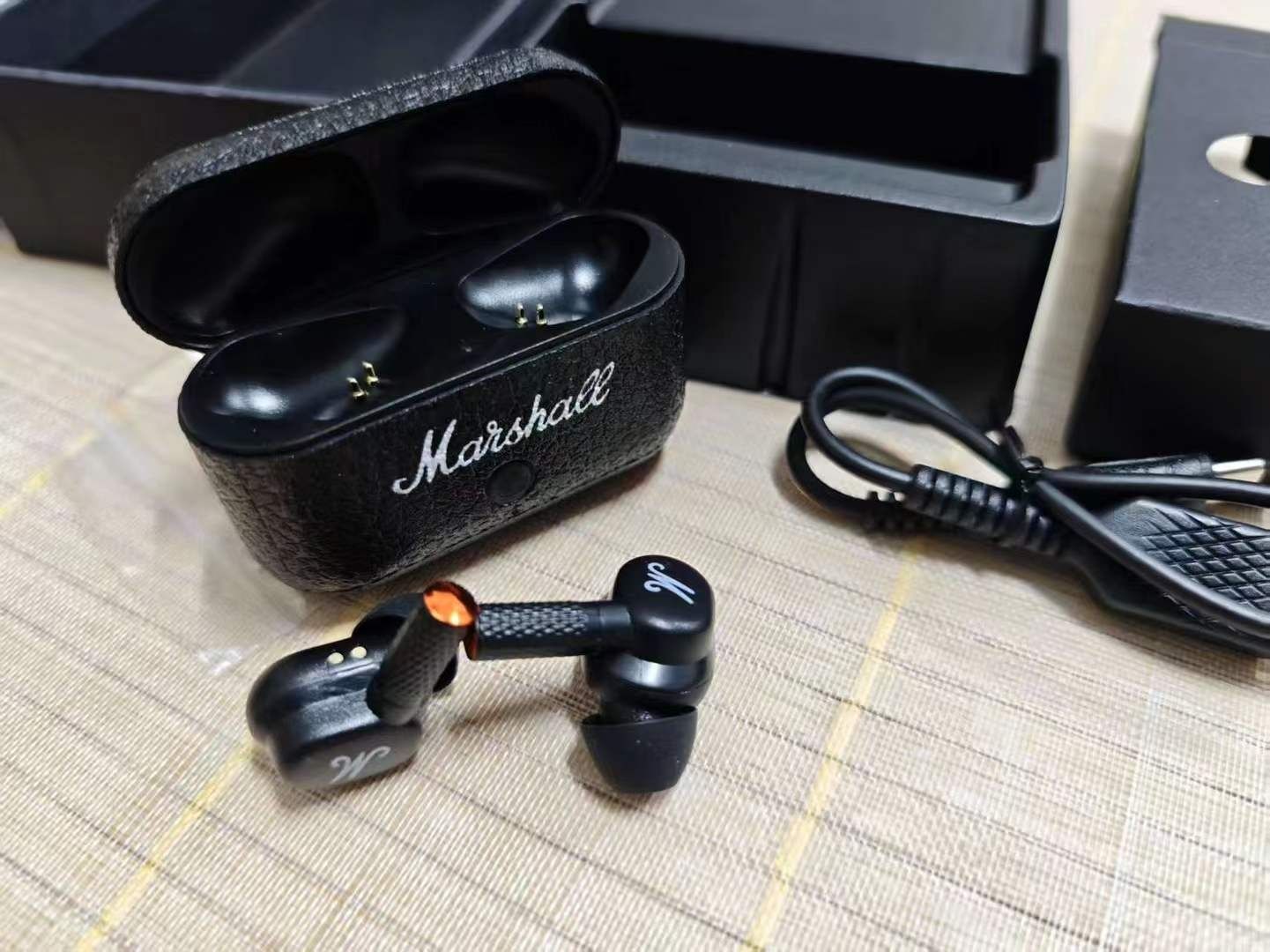 Вакуумні навушники Marshall Motif II ANC