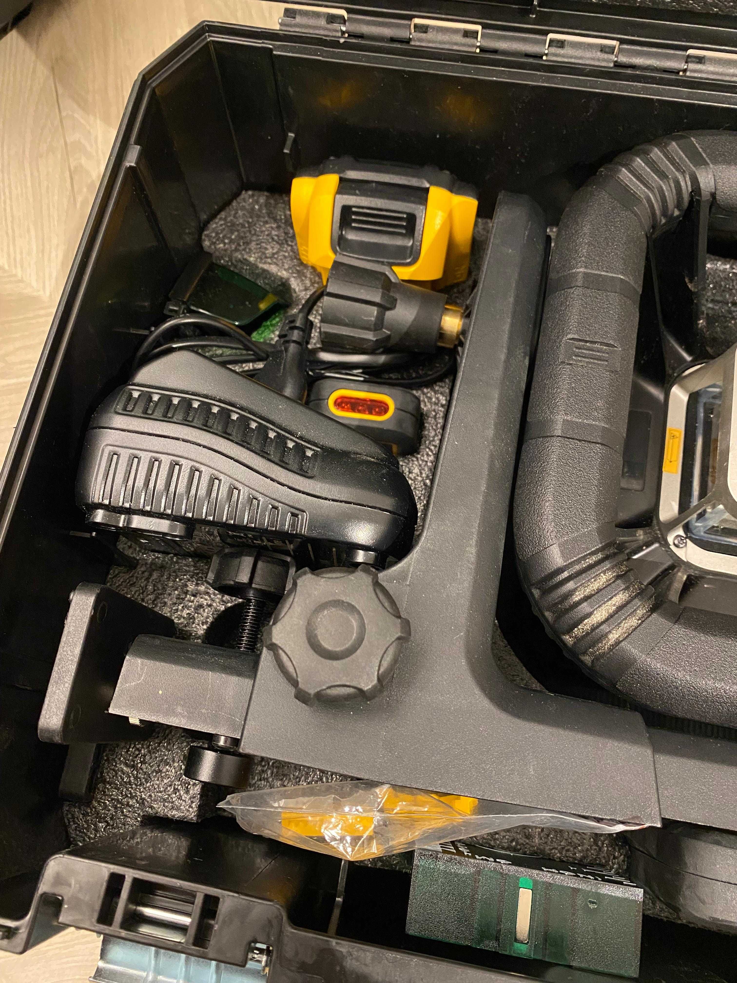 DeWALT Laser Autonivelante Rotativo DCE079D1R