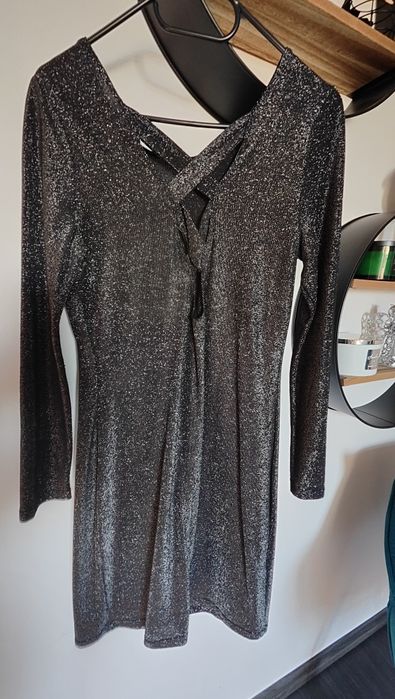 Sukienka czarna srebrne nitki połyskująca M/L Reserved
