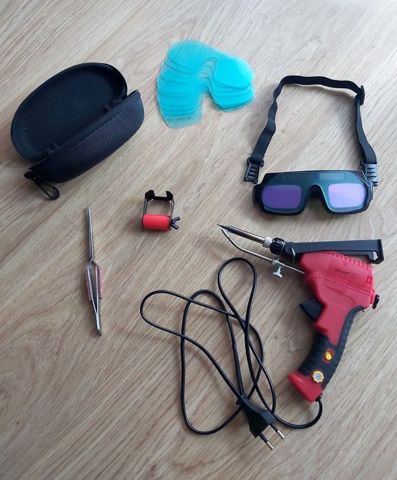 Ręczna lutownica elektryczna 220V/60W + samościemniające się gogle.