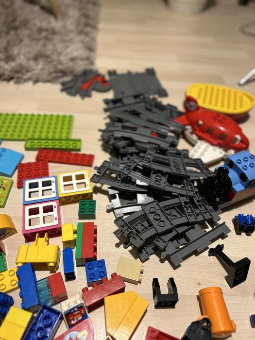 lego duplo elektryczna kolejka pociag samolot sklep straz pozarna zoo