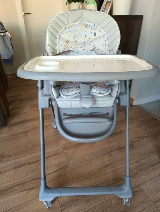 Kinderkraft Lastree 2w1 - krzesełko do karmienia, leżaczek | Grey