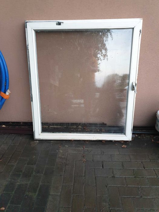 Okno drewniane  prasowane 10x136 cm