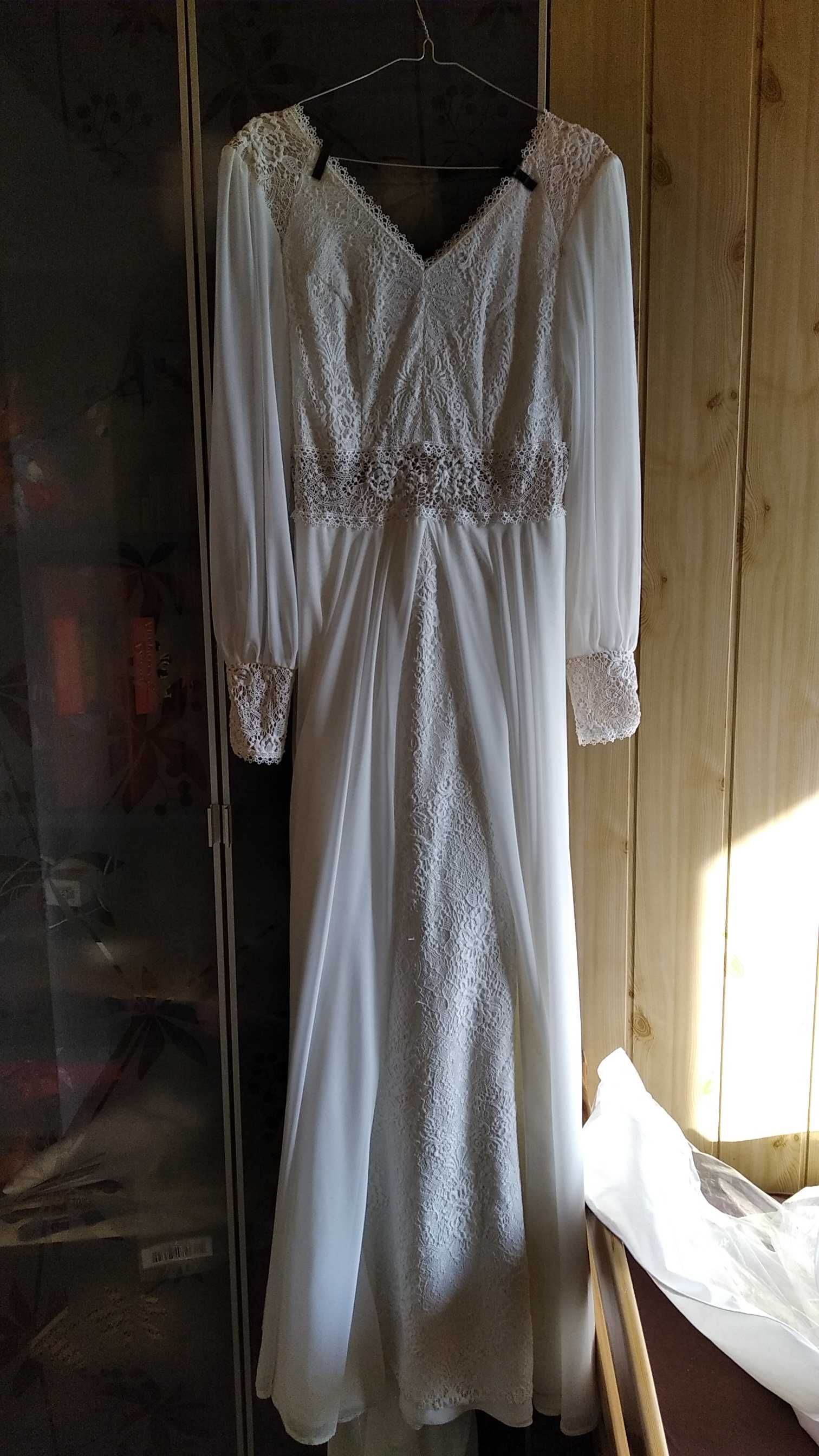 Kremowa suknia ślubna Kareen 2104
