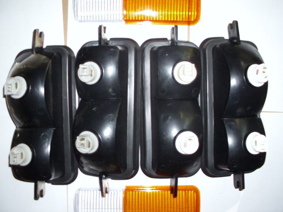 Подфарники стекло Нива Тайга ваз 2121 нового оброзца. ЗАВОД.