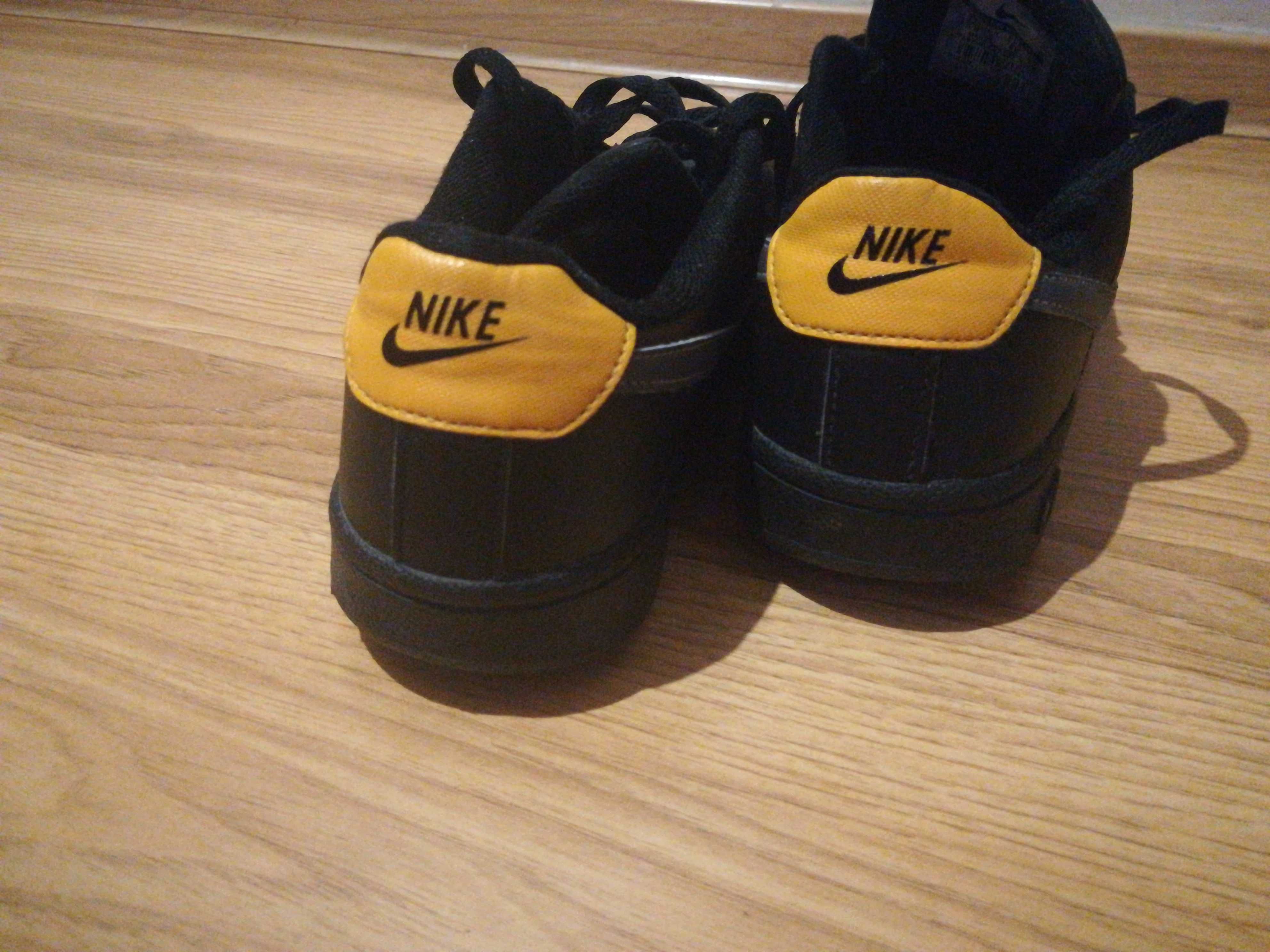 buty czarne  super