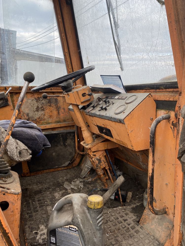 Колісний навантажувач погрузчик колесний Massey Hanomag-Ханомаг MF33B