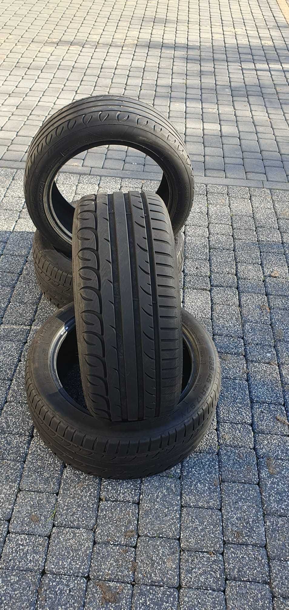 Felgi aluminiowe 17 VW oryginał  plus opony taurus 235/45 R 17 lato