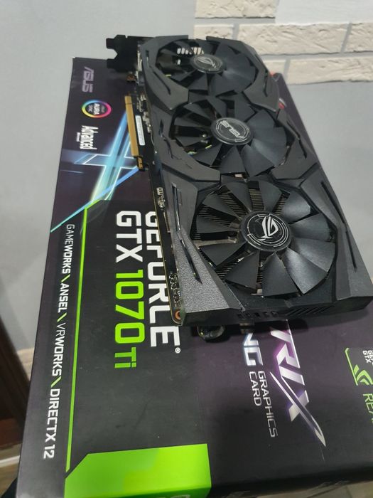 Asus PCI-Ex GeForce GTX 1070 Ti ROG Strix 8GB