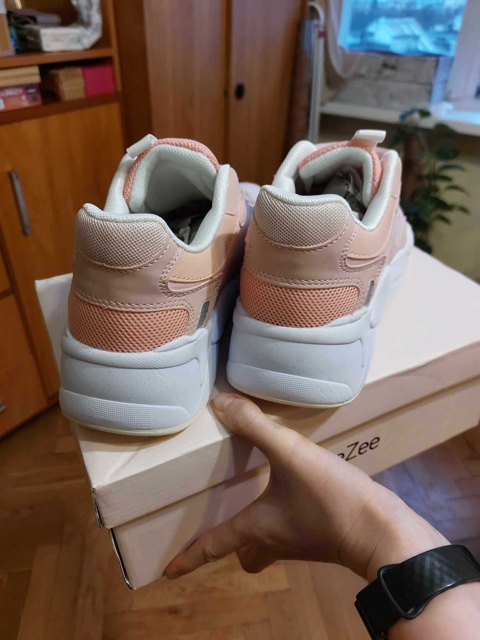 Nowe różowe sneakersy Daylight, marki Deezee, rozm. 38