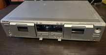 Magnetofon kasetowy sony